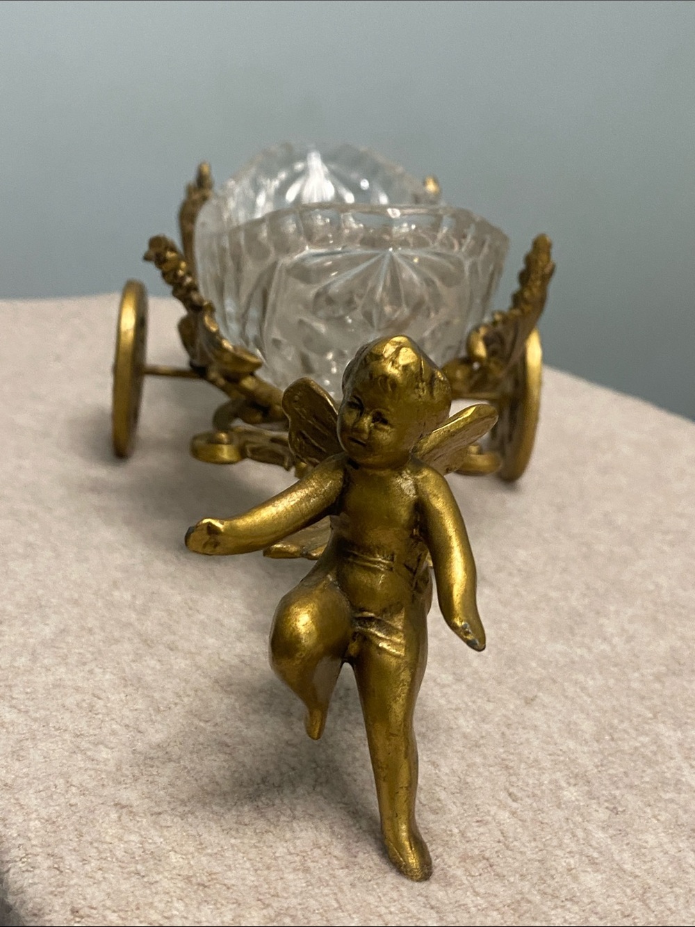 Brass Cherub Glass Bowl Decorative Carriage - Gold